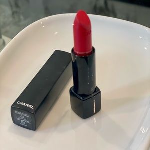 Chanel Rouge Velvet Allure Lipstick Shade 112 “Ideal”. Gently Used.